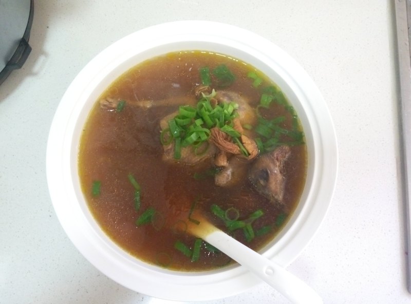 花胶炖鸽子十大家常做法,滋补养生美味全攻略