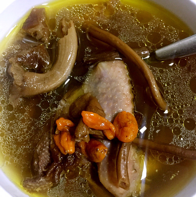 花胶炖鸽子十大家常做法,滋补养生美味全攻略