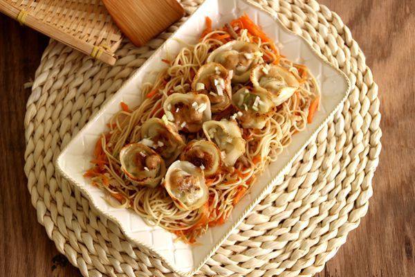 丝瓜馄饨面做法详解:鲜香滑嫩的家常美味