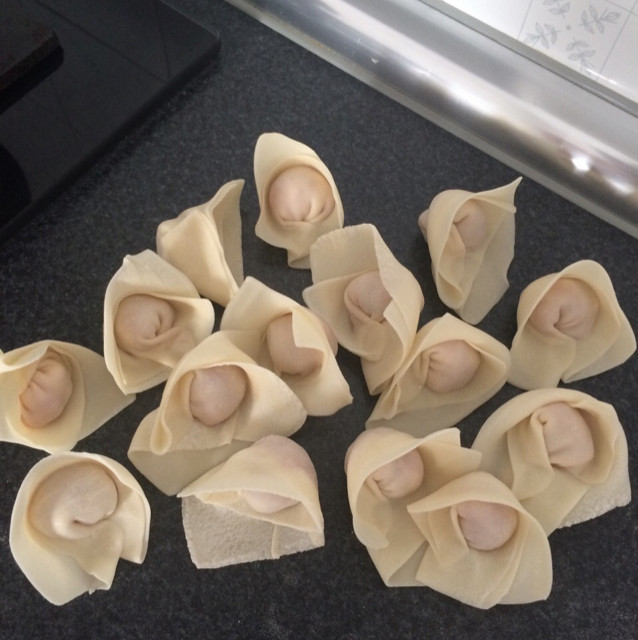 丝瓜馄饨面做法详解:鲜香滑嫩的家常美味