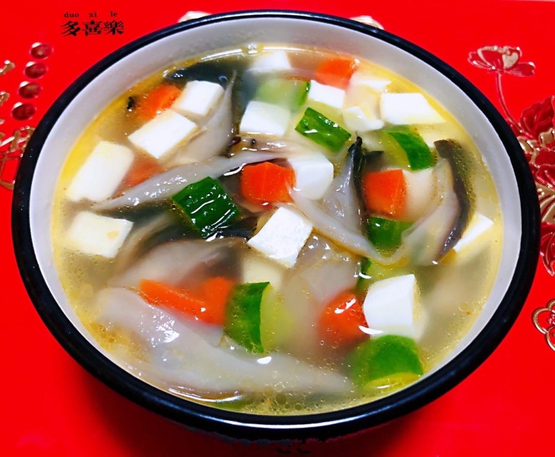 10种家常平菇豆腐汤做法,鲜香暖胃轻松学