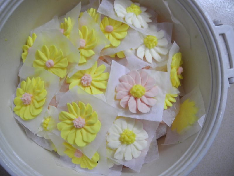 雏菊金沙包制作全攻略，轻松学会美味做法