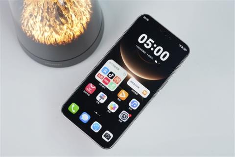 首发麒麟9030Pro！华为Mate80ProMax图赏(图2)