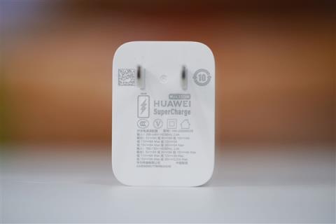 首发麒麟9030Pro！华为Mate80ProMax图赏(图30)