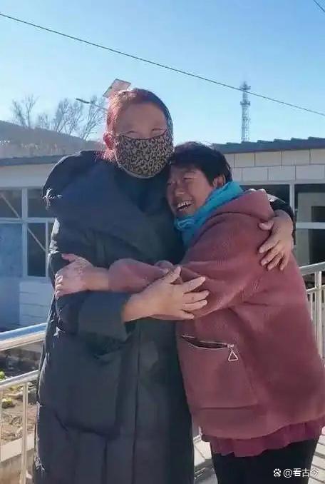 村支书偷偷为全村275户交保费？八年默默撒钱成全村“隐形守护神”