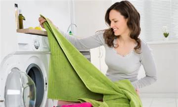 晚上洗的衣服第二天晾会臭吗?如何防止异味产生
