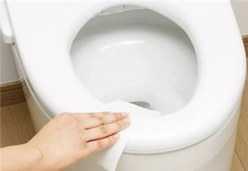 马桶出现很多小黑点怎么回事?如何彻底清除马桶黑斑
