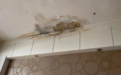 楼上漏水修完为何还滴水？维修后遗症怎么解