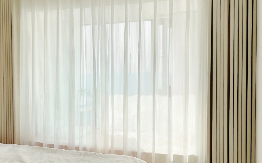 窗帘纱帘在里面还是外面？如何安装更美观