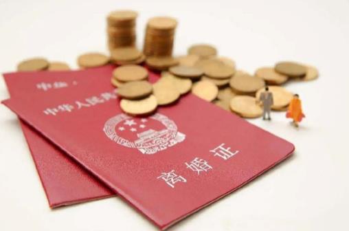 离婚冷静期住哪?女方如何选择更有利?