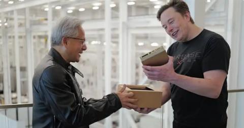 黄仁勋透露“心酸往事”:NVIDIA首款AI超算只有马斯克敢下单(图2)