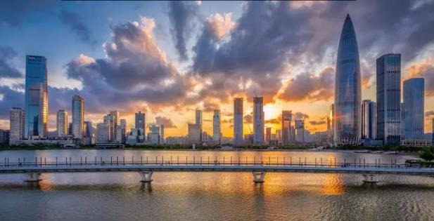 2025年深圳三月能穿短袖吗？天气热到何时