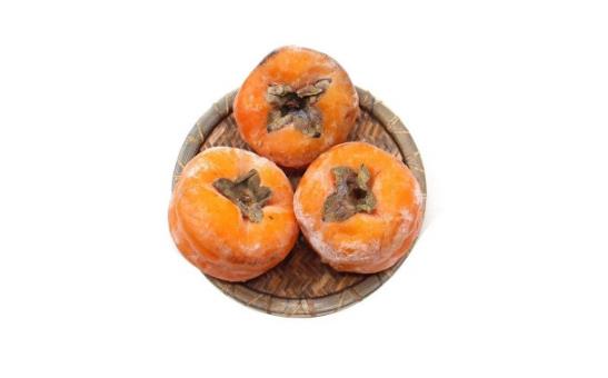 冻柿子放水里化还是直接化？如何快速解冻不伤口感