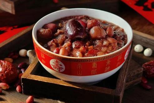 腊八粥煮黑正常吗?如何避免颜色变深