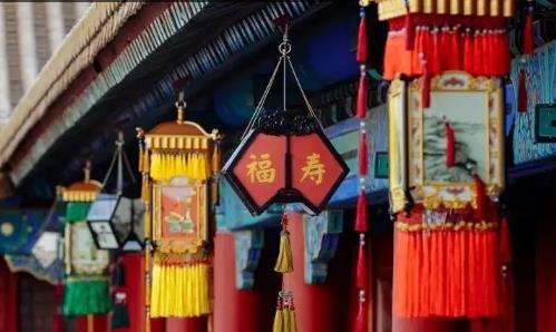 2025春节武汉多少度?天气会冷吗