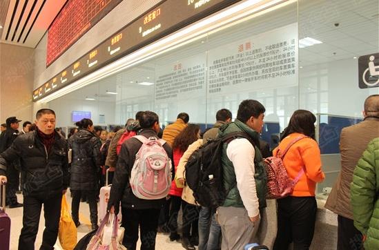 原问题高铁票何时买？2025除夕票抢票时间