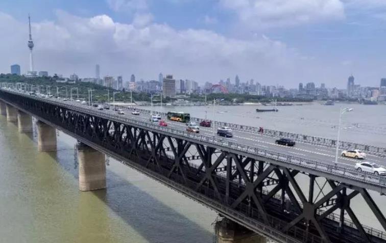 武汉长江大桥元旦限行吗2025?春节限行时间如何