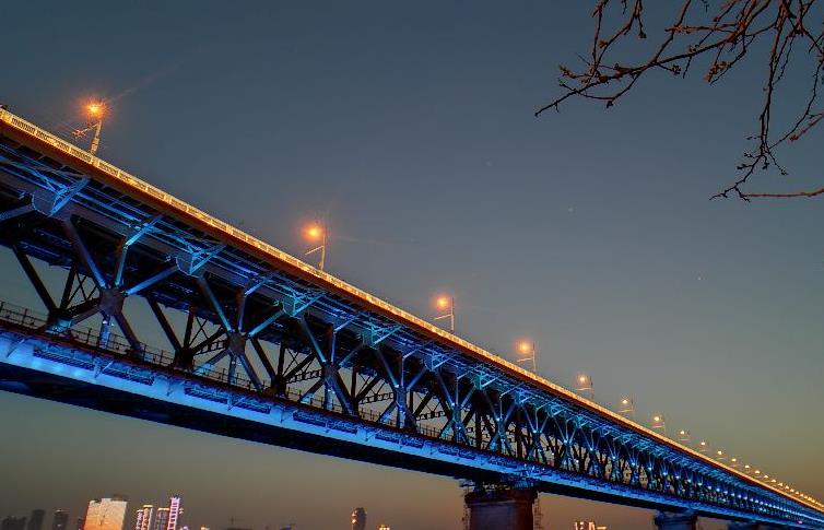 武汉长江大桥元旦限行吗2025?春节限行时间如何