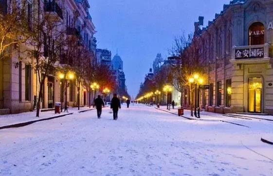 冬天去哈尔滨可以穿低帮鞋吗?冻伤风险高吗