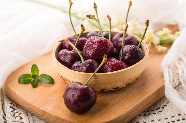 车厘子和草莓能一起吃吗？孕妇能吃吗