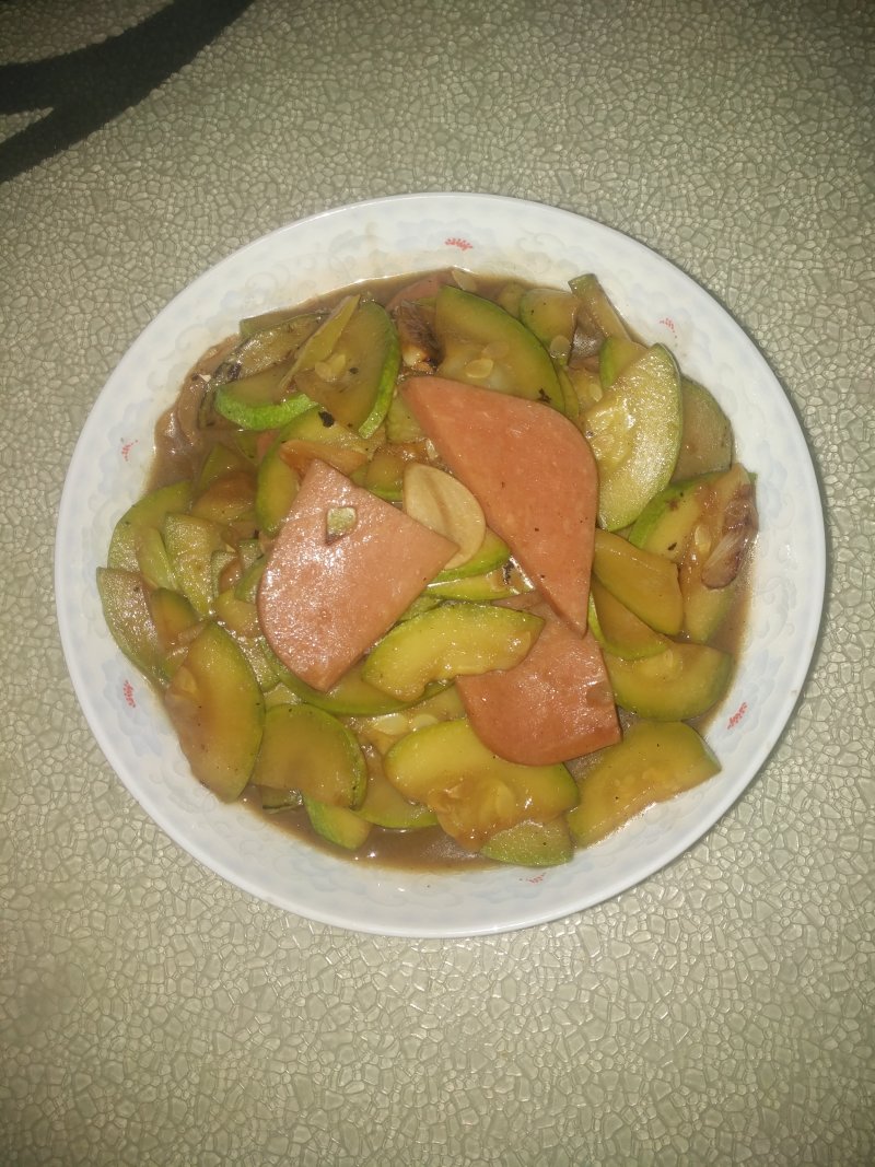 醋溜茭瓜丝正宗做法，鲜嫩爽口超下饭