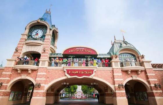 2025年元旦去上海迪士尼冷不冷？跨年旅游人多吗