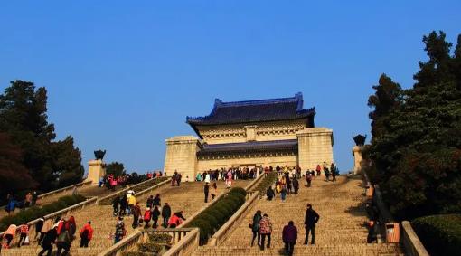 2025年元旦南京一般多少度？天气如何穿衣