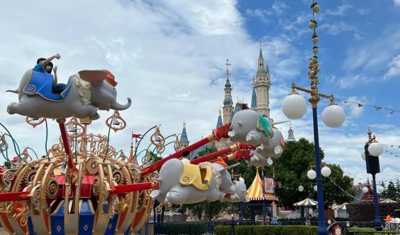 2025上海迪士尼有元旦跨年活动吗？跨年烟花秀几点开始