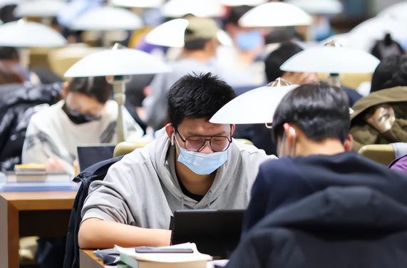 2025考研人数下降多少?为何引发社会关注