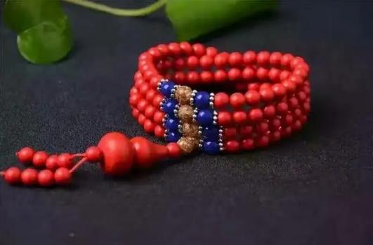 2025年属龙可以戴朱砂手串吗?朱砂手串适合什么生肖