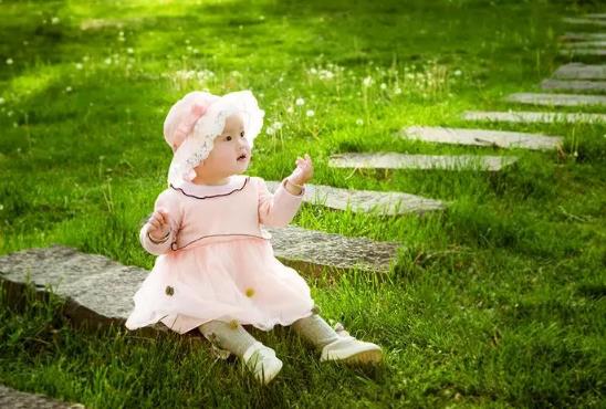 2025年几月生女孩几率大?如何提高生女宝概率