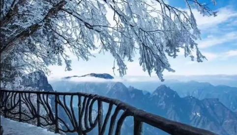 张家界天门山每年都下雪吗2025年降雪预测如何