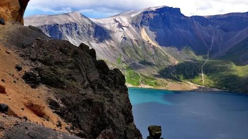 2025年12月长白山天池开放吗?冬季旅游攻略如何