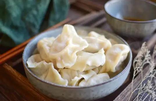 冬至吃饺子是水饺还是蒸饺?冬至吃饺子是水饺还是蒸饺?