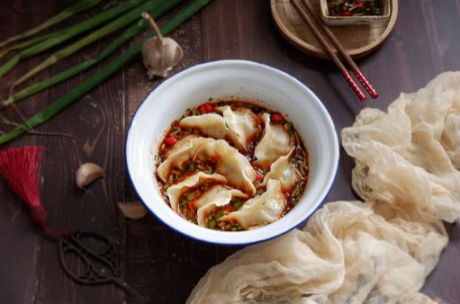 冬至吃饺子要烫烫的吗?烫嘴更养生吗