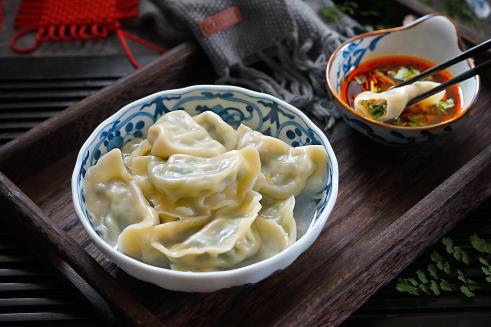 冬至吃饺子要烫烫的吗?烫嘴更养生吗