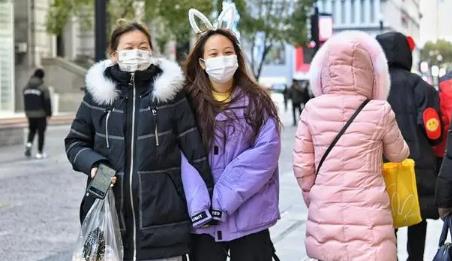 2025年12月去武汉要穿羽绒服吗?冬季旅游穿搭攻略