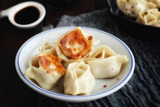 冬至饺子可以煎着吃吗?煎饺更香吗
