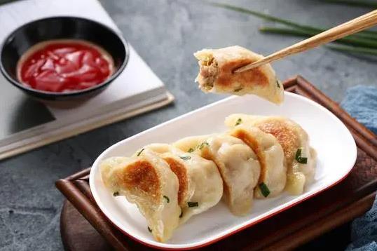 冬至饺子可以煎着吃吗?煎饺更香吗