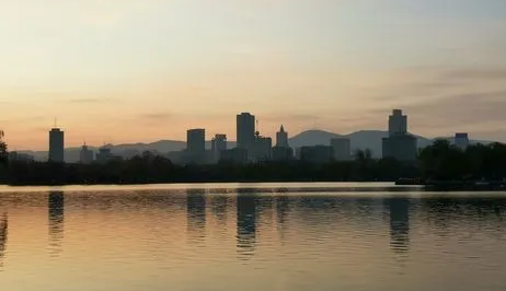 2025年11月为何高温?暖冬现象会持续吗