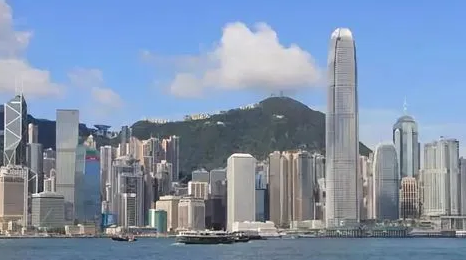 2025年香港澳门十一月冷吗?冬季旅游穿衣指南