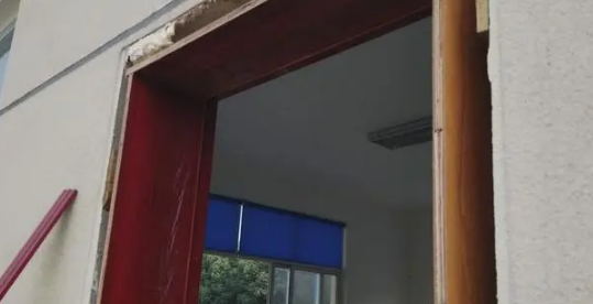 2025年2月13日安门大吉吗?宜安门乔迁吗