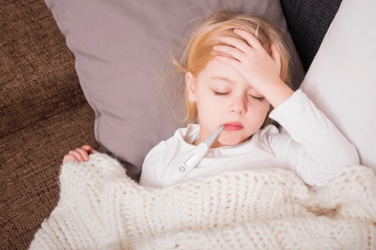 支原体肺炎发烧38度严重吗？如何快速退烧