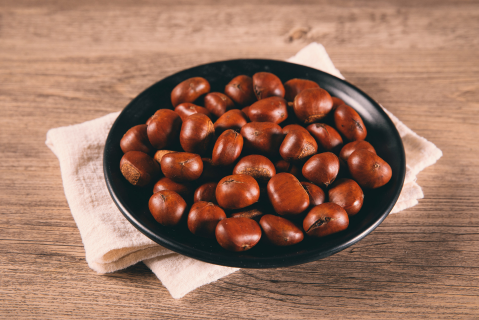 凉板栗吃了有什么坏处?吃多会发胖吗