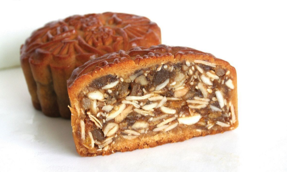 五仁月饼是甜的还是咸的？哪种口味更受欢迎