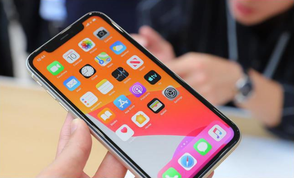 苹果15可以用14手机壳吗？兼容性成热搜焦点