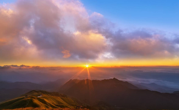 武功山日出好看还是日落好看？哪个更值得看