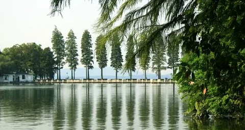 武汉是冬天吗?十一月旅游穿什么合适