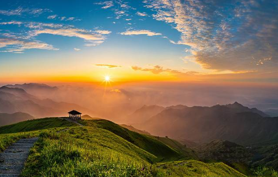 武功山爬上去要几个小时？夜爬看日出几点出发