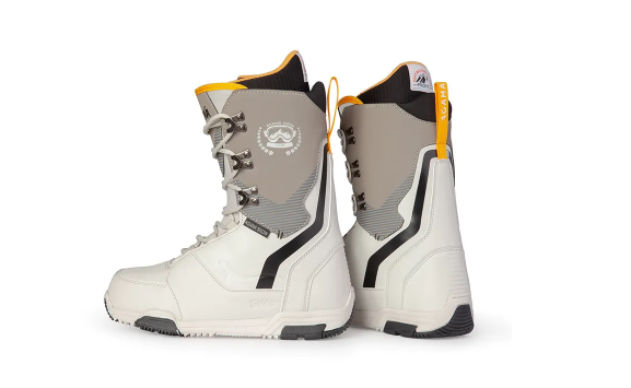 滑雪鞋里脚套塑料袋滑吗？如何防滑又保暖